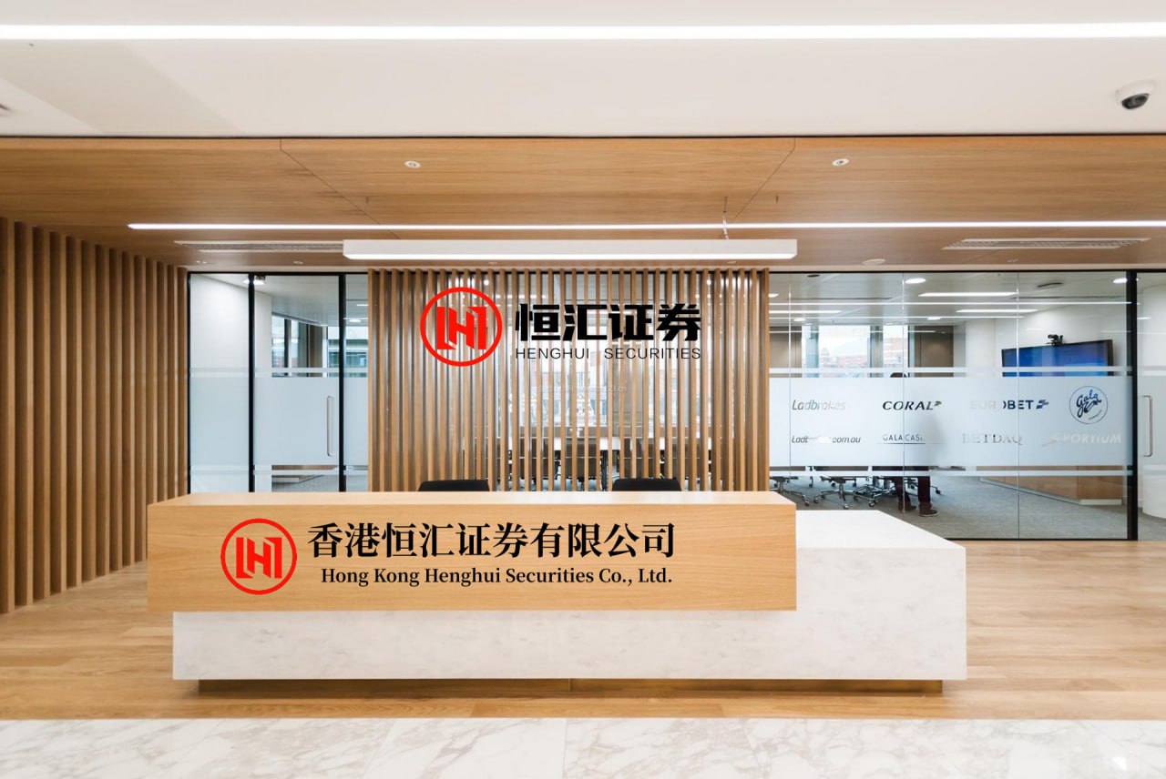 KB资产 从“人控设备”到“空间懂人” 华为鸿蒙智家解码智慧全生态时代的跃迁之路